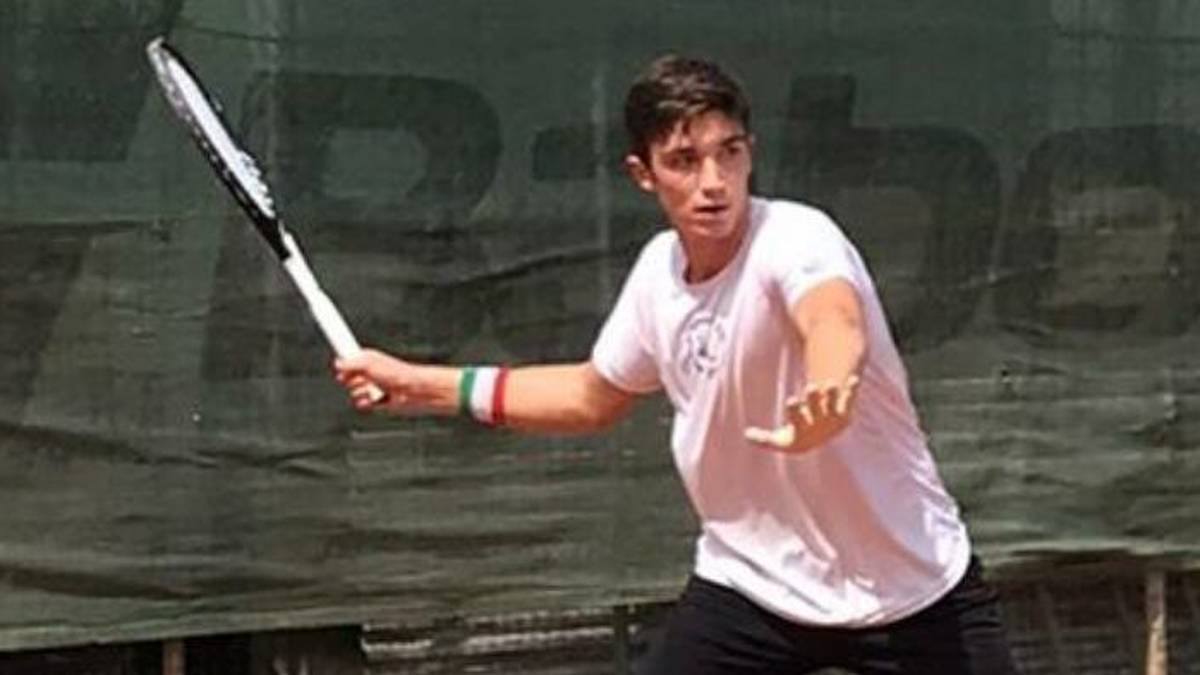 Tennis, Zannoni e Vaccari a segno all'Open dell'Up Torre Pedrera
