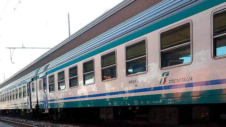Forlimpopoli, caos sul treno: arrivano i Carabinieri e denunciano tre giovanissimi