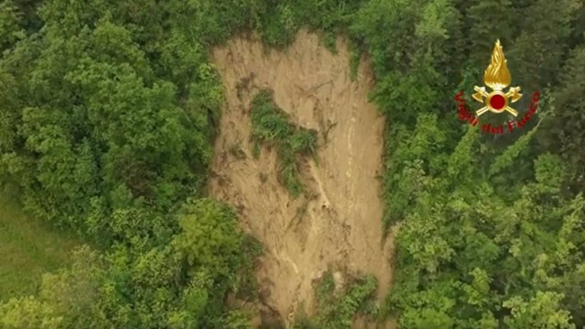 Frane a Casola Valsenio, il sorvolo dei droni VIDEO