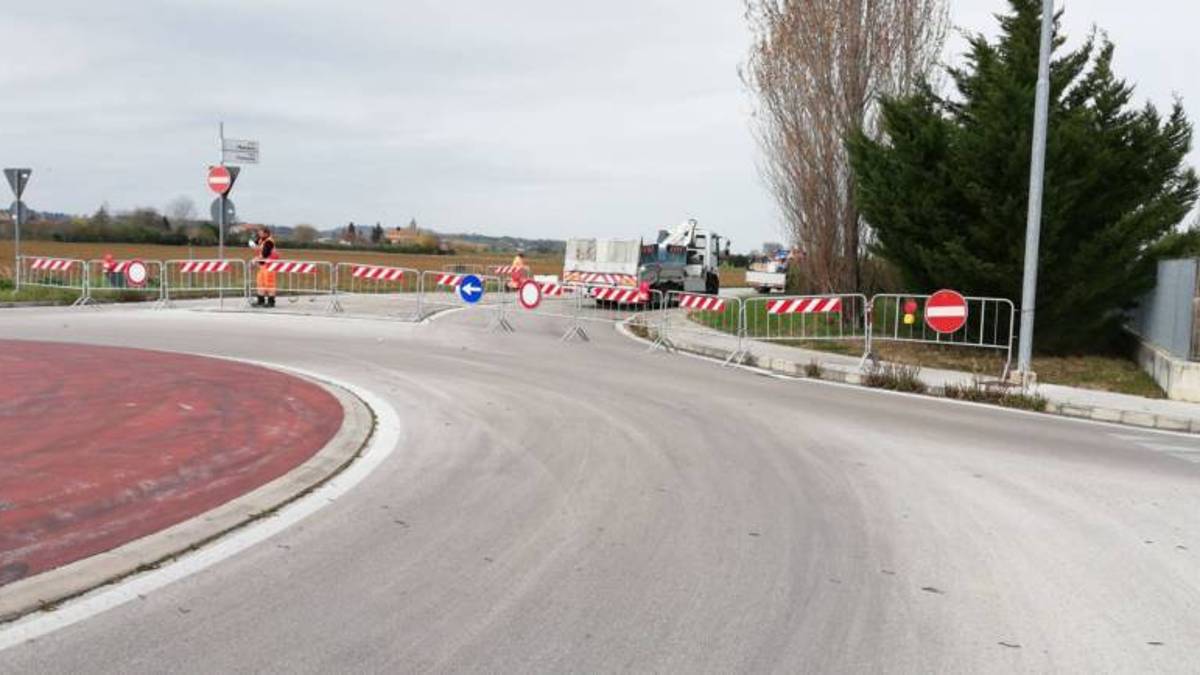 Coronavirus, blocchi stradali a Riccione e Rimini