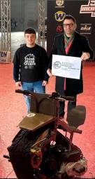 Giacomo Casanova col suo prototipo monoruota al Motor Bike Expo a Verona