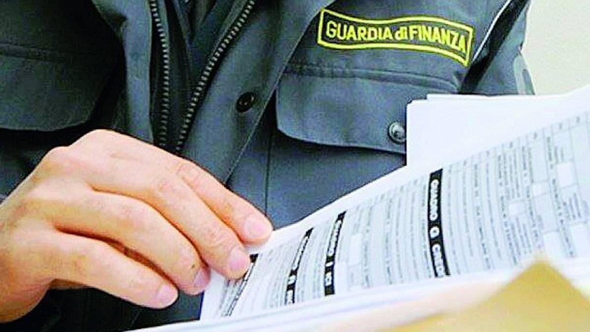 Intasca le tasse dei clienti, commercialista di Gatteo sotto inchiesta