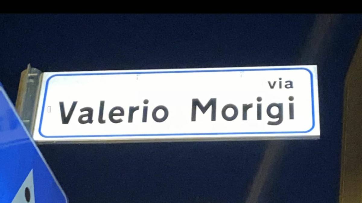 Nome sbagliato sul cartello stradale a San Mauro. Virgilio Morigi è diventato Valerio