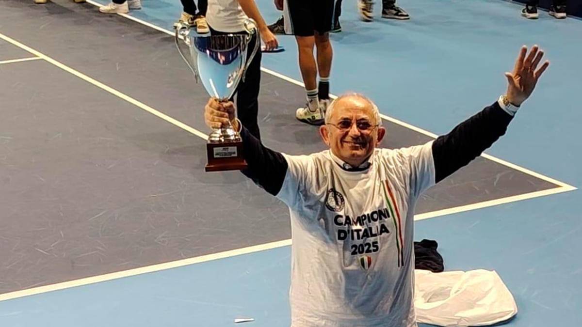 Giancarlo Pagani festeggia lo storico tricolore vinto dal Ct Massa nel 2025