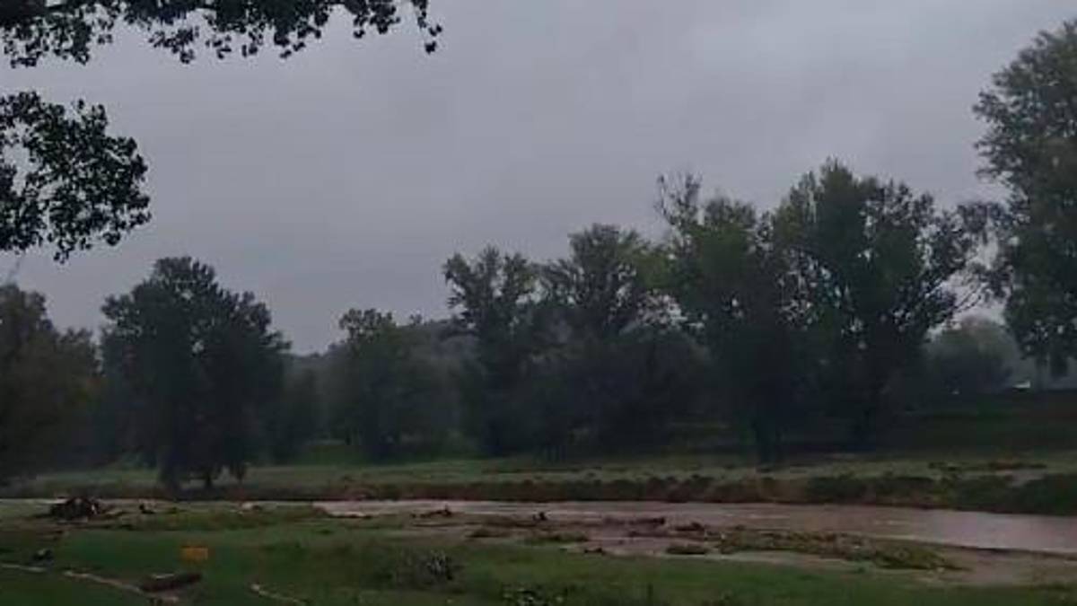 Maltempo a Imola, viaggio tra le ferite della massa d’acqua lungo il Santerno VIDEO