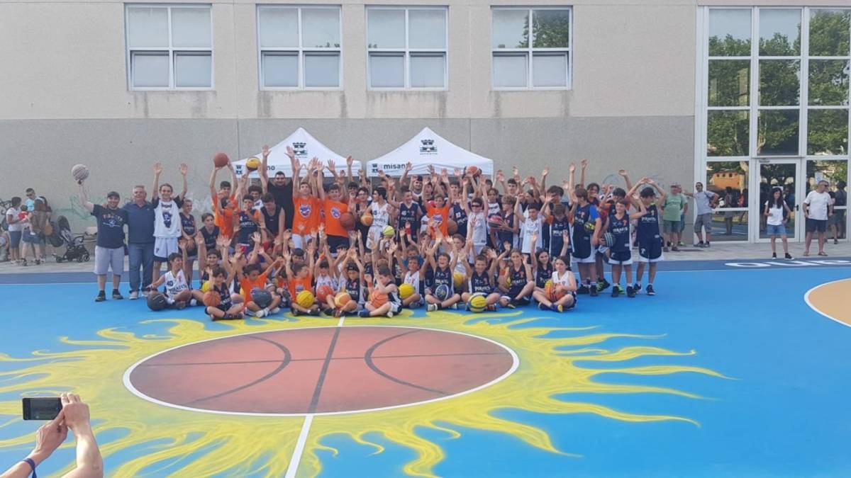 Misano, inaugurato il nuovo campo da basket VIDEO