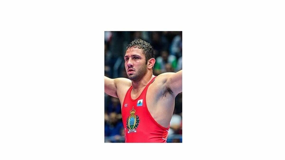 Olimpiadi, Amine Mularoni sconfitto ai quarti nella lotta: ora la speranza sono i ripescaggi