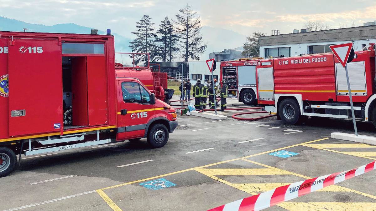 Indagini sull'incendio nei capannoni di Caterina Lucchi di Cesena