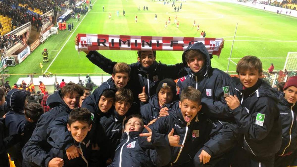 Calcio, i ragazzi del Rimini domenica allo stadio Tardini