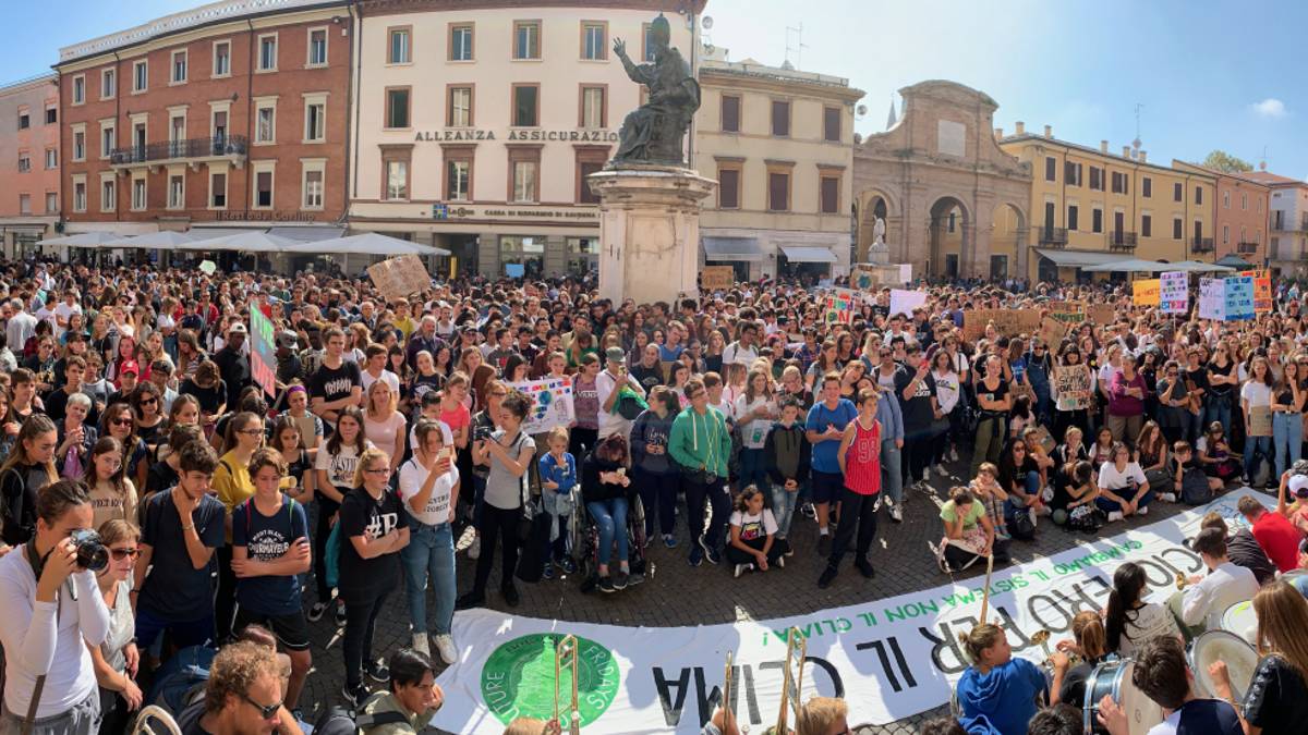 Fridays for future Rimini, il corteo arriva in piazza