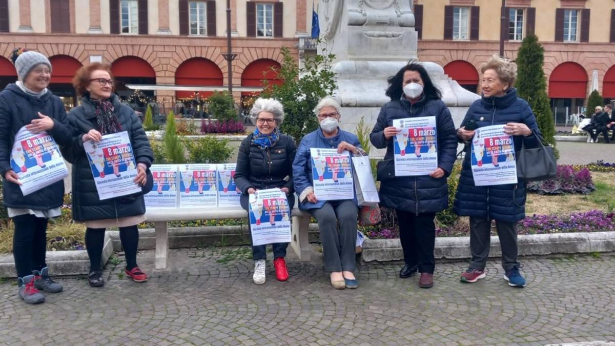 Forlì, camminare con scarpe diverse: il Soroptimist e la Giornata della Donna