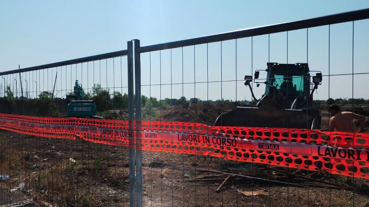 San Mauro Mare, iniziati i lavori all’ex caserma Cagnona per l’area commerciale e l’Eurospin