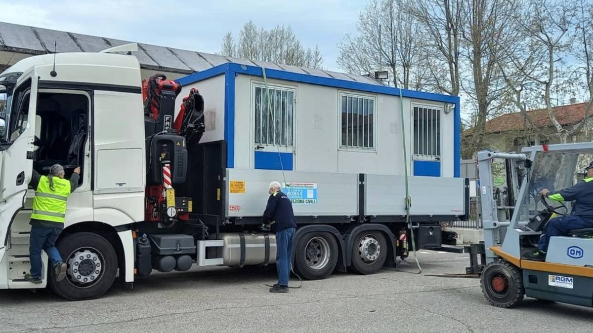 Cesenatico, la sede della Protezione civile torna operativa dopo l'incendio