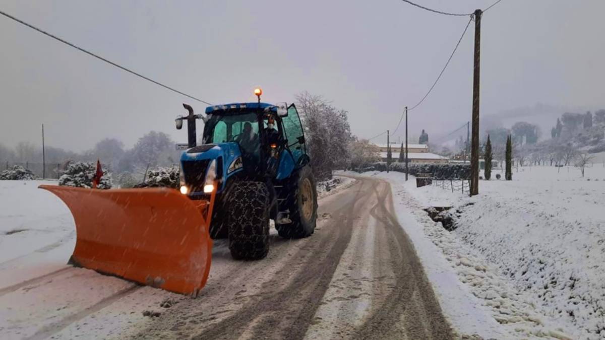 Neve a Cesena, mezzi in azione nelle zone collinari e in pianura