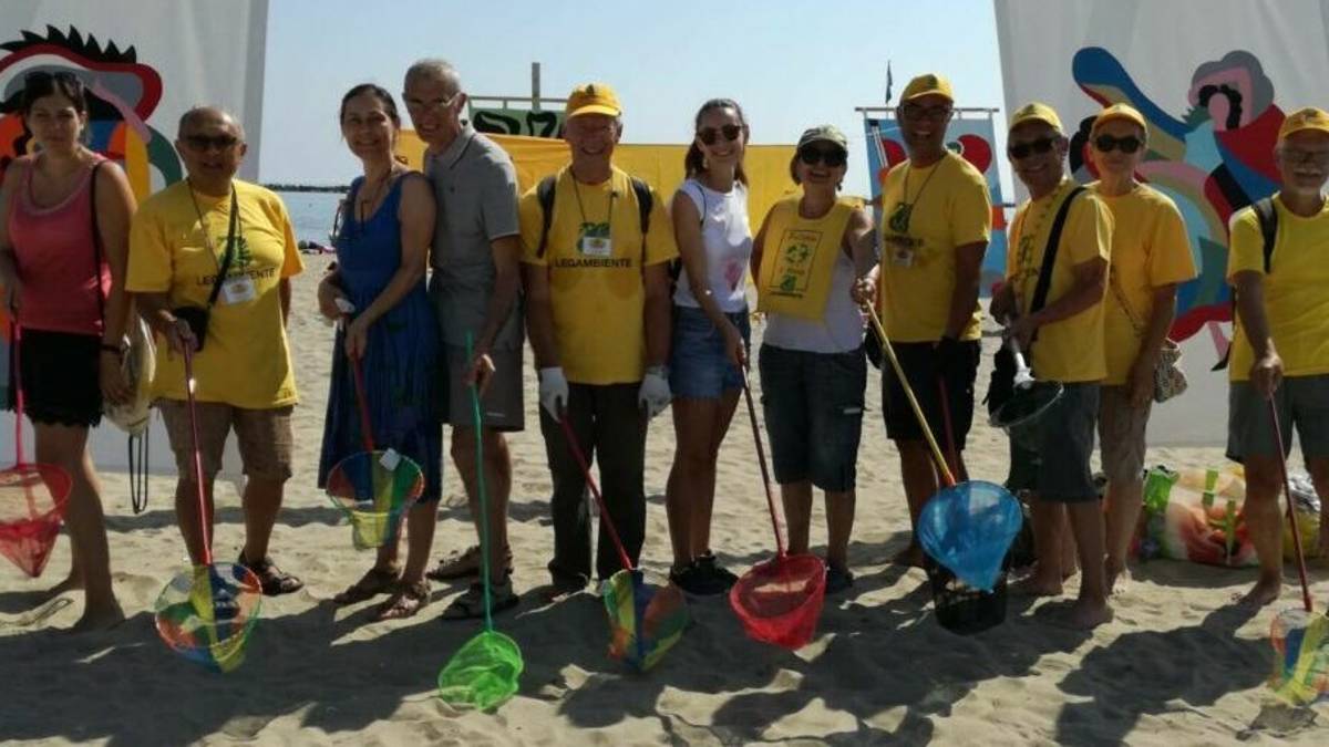 Il Comune di Cesenatico e Legambiente insieme per spiagge pulite