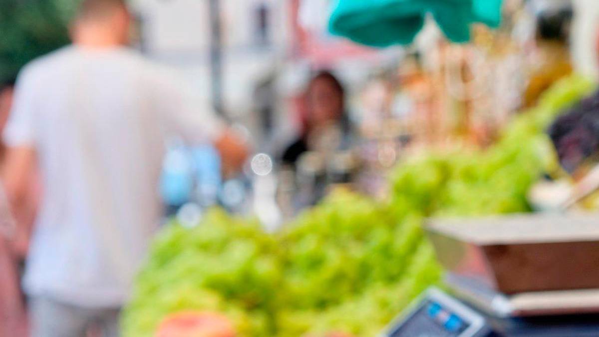Rimini, umiliata e licenziata per i buoni sconto, cassiera reintegrata e risarcita con 61mila euro: “Torno al lavoro ma sarà dura”