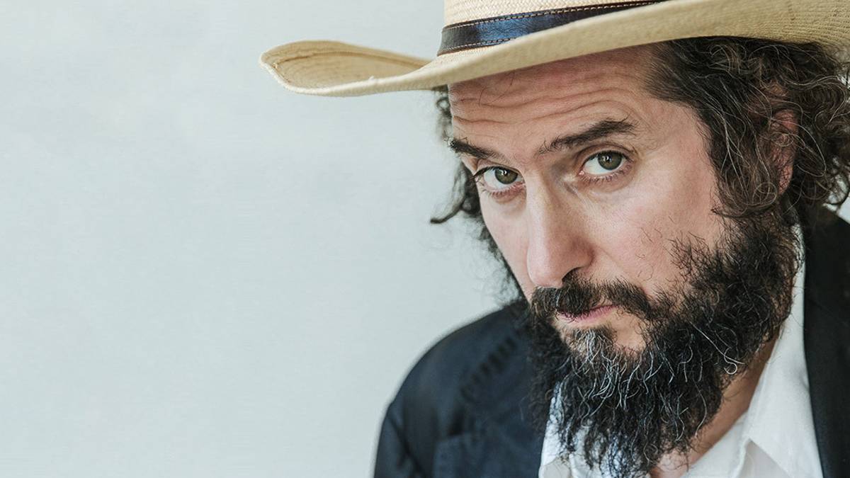 Capossela, nuovo album e live a Rimini il 6 ottobre al Galli