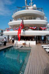 Lo yacht dell’ambasciatore degli Usa in Italia Fertitta ormeggiato a Porto Corsini (Fotoservizio Massimo Fiorentini)