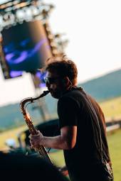 Cesare Cremonini, atteso il 13 giugno sulle rive del Santerno: concerto sold out, venduti 75mila biglietti