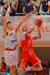 Da sinistra: Davide Paiano, OraSì Ravenna; Tautvydas Kupstas, Up Andrea Costa Imola