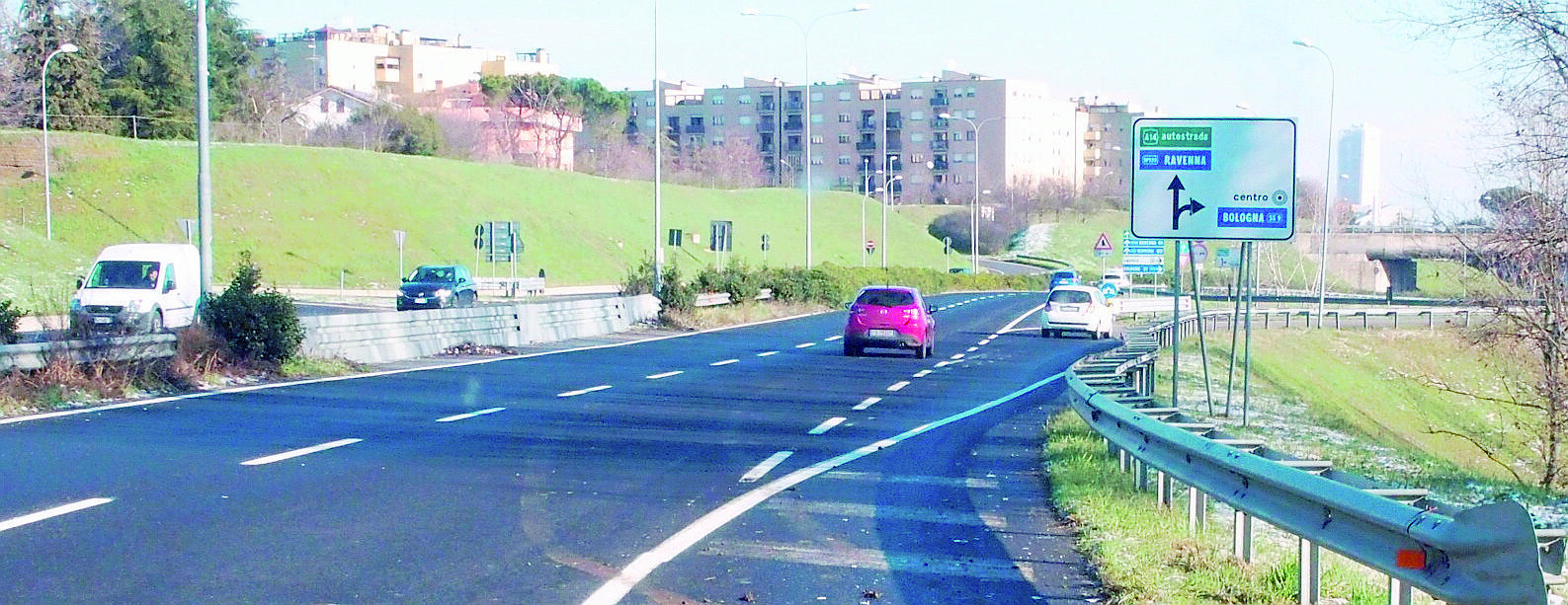 Asse attrezzato a Imola, corsie più strette sotto al ponte ferroviario