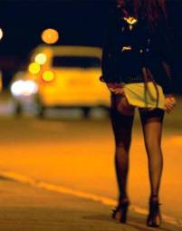 Rimini, sesso a pagamento, rapina e manette, studente 20enne scagionato dai video: “Solo un equivoco”
