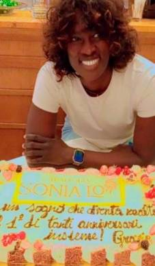 Dal Senegal a Rimini, Sonia e la sua trattoria romagnola: “Gli affari vanno alla grande, tutti mi vogliono bene”