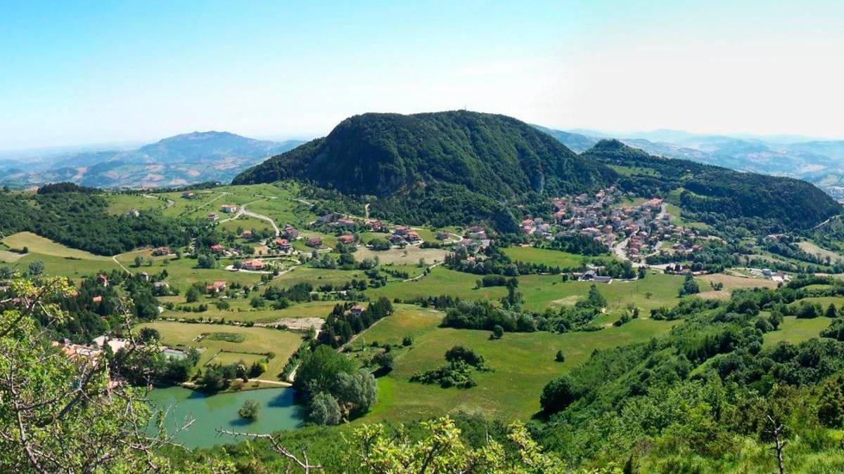 Una veduta di Villagrande di Montecopiolo