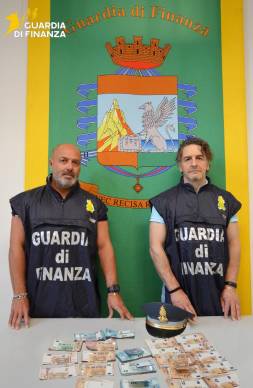 Forlì-Cesena: attenzione ai 50 euro, sequestrati oltre 46mila euro in banconote false nel 2025