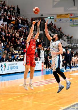 Alessandro Simioni, ole Basket Rimini