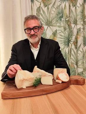 Rimini, Maurizio Saggion, professione assaggiatore di formaggi: “Ogni sapore certifica una tradizione e storie uniche”