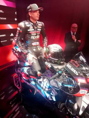 MotoGp, Bezzecchi carico per la nuova Aprilia: “Non ci siamo mai fermati, vogliamo ripartire nel migliore dei modi” VIDEO