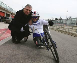 Il dottor Claudio Costa e Alex Zanardi a Imola