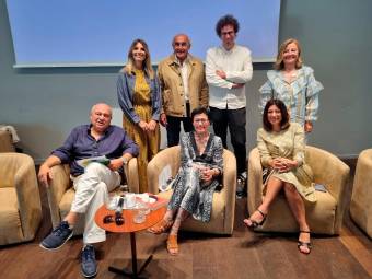 “Cervia, la spiaggia ama il libro” torna con Sigfrido Ranucci, Stefano Massini, Enrico Franceschini e tanti altri, la novità è il salotto con Simona Ventura e Giovanni Terzi