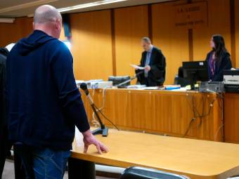 Mauro Guerra durante la lettura della sentenza (foto Massimo Fiorentini)
