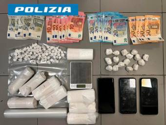 Bellaria, è ai domiciliari e spaccia cocaina da casa: 52enne arrestato