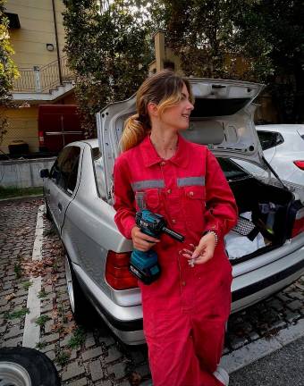 Rimini, la ragazza meccanico spopola sul web e ora va in tv GALLERY