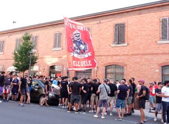 Gli ultras del Rimini alla proprietà: “O pagate o ve ne andate” VIDEO