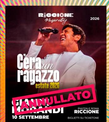 Riccione, annullato per maltempo il concerto di Gianni Morandi