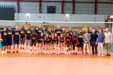 La Nazionale di volley femminile saluta Cervia dopo una settimana di allenamenti