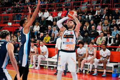 Pietro Aradori, Unieuro Forlì