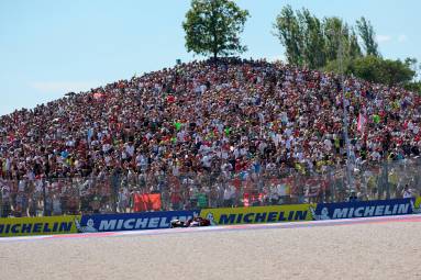 Un passaggio di Marc Marquez alla Quercia a Misano (foto Fini)