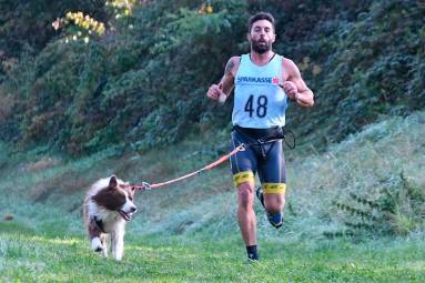 Luca Pilato in alcune gare di canicross