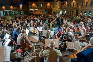 Martedì 25 agosto sarà protagonista l’Orchestrona della Scuola di Musica Popolare di Forlimpopoli