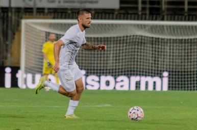 Daniele Casiraghi ha fornito tre assist nella settimana in cui il Ravenna ha ottenuto 9 punti (foto Massimo Fiorentini)