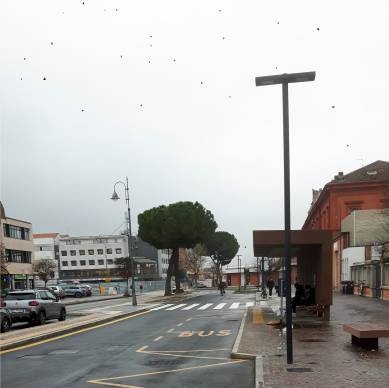 Torna anche la corsia preferenziale per i bus davanti alla stazione