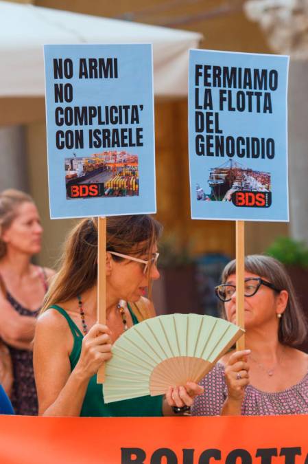Ravenna, presidio contro il traffico di armi nel porto e solidarietà a Linda Maggiori - Gallery