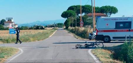 Cesena, paura a Bagnile: scontro tra furgone e tandem, ferita una coppia di coniugi