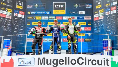 Motociclismo, la legge del numero 1: Delbianco trionfa in gara-2 al Mugello in Superbike VIDEO