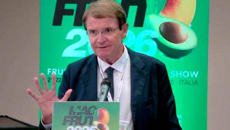 Renzo Piraccini durante la presentazione del Macfrut 2026